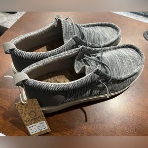ITAZERO Mens size 11